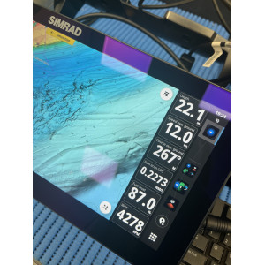 SIMRAD NSX 3015UW UltraWide with 3-in-1 Transducer - Ex Demo